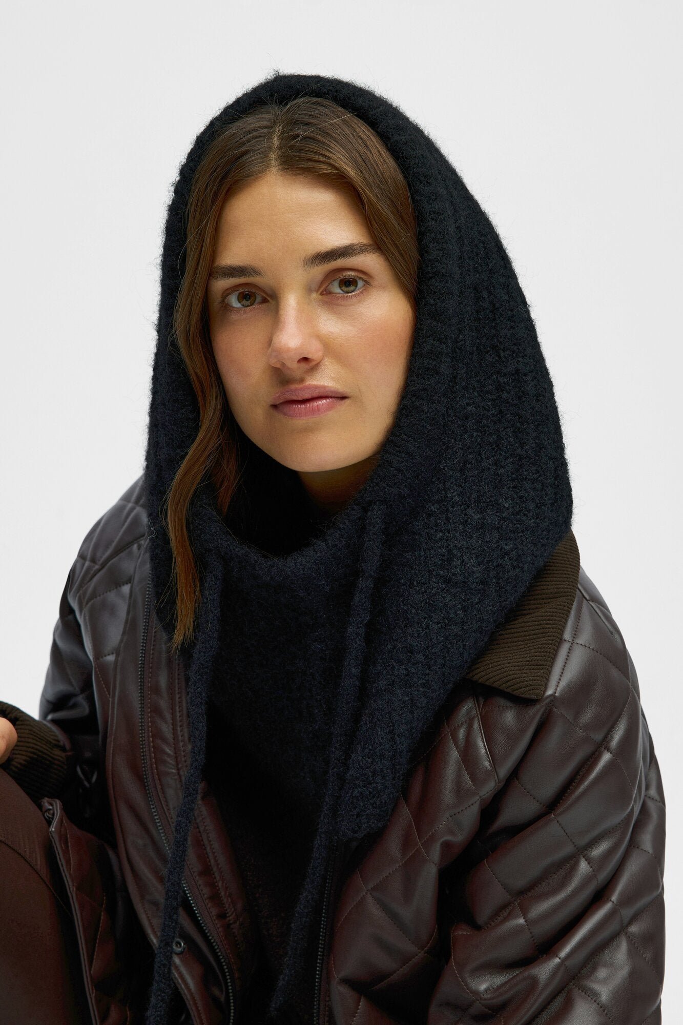 Milu Cable Knit Balaclava - sort